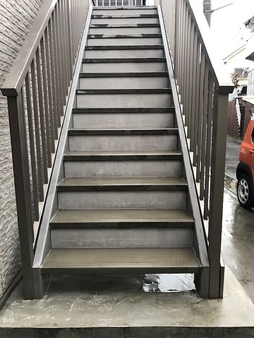 階段 清掃後階段